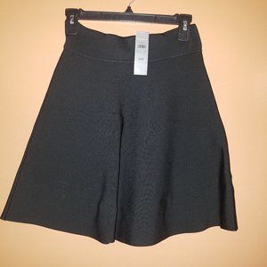 $89 ANN TAYLOR X-SMALL PETITE BLACK FLARE SKIRT